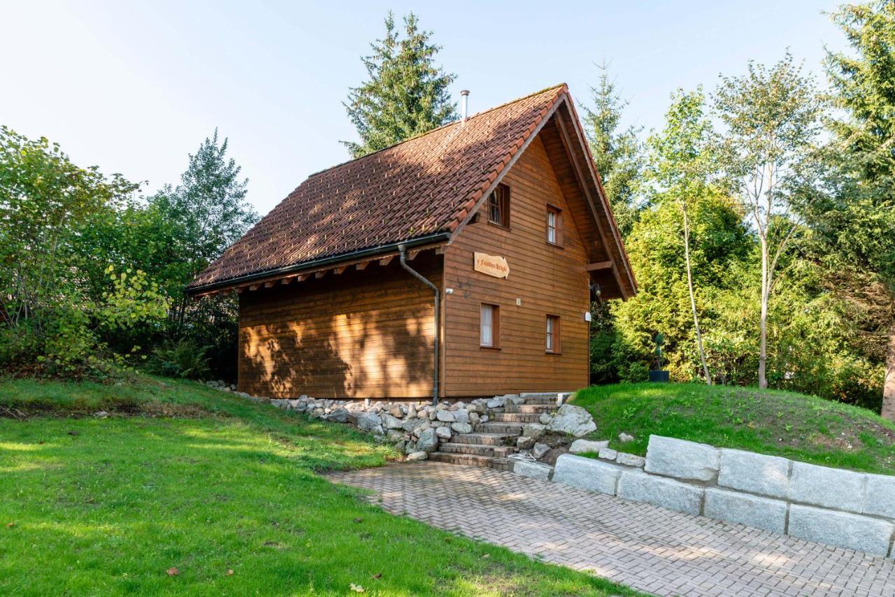 Landgasthof Zum Dorfkrug Haeusern Exterior photo