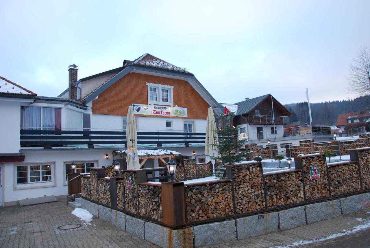 Landgasthof Zum Dorfkrug Haeusern Exterior photo