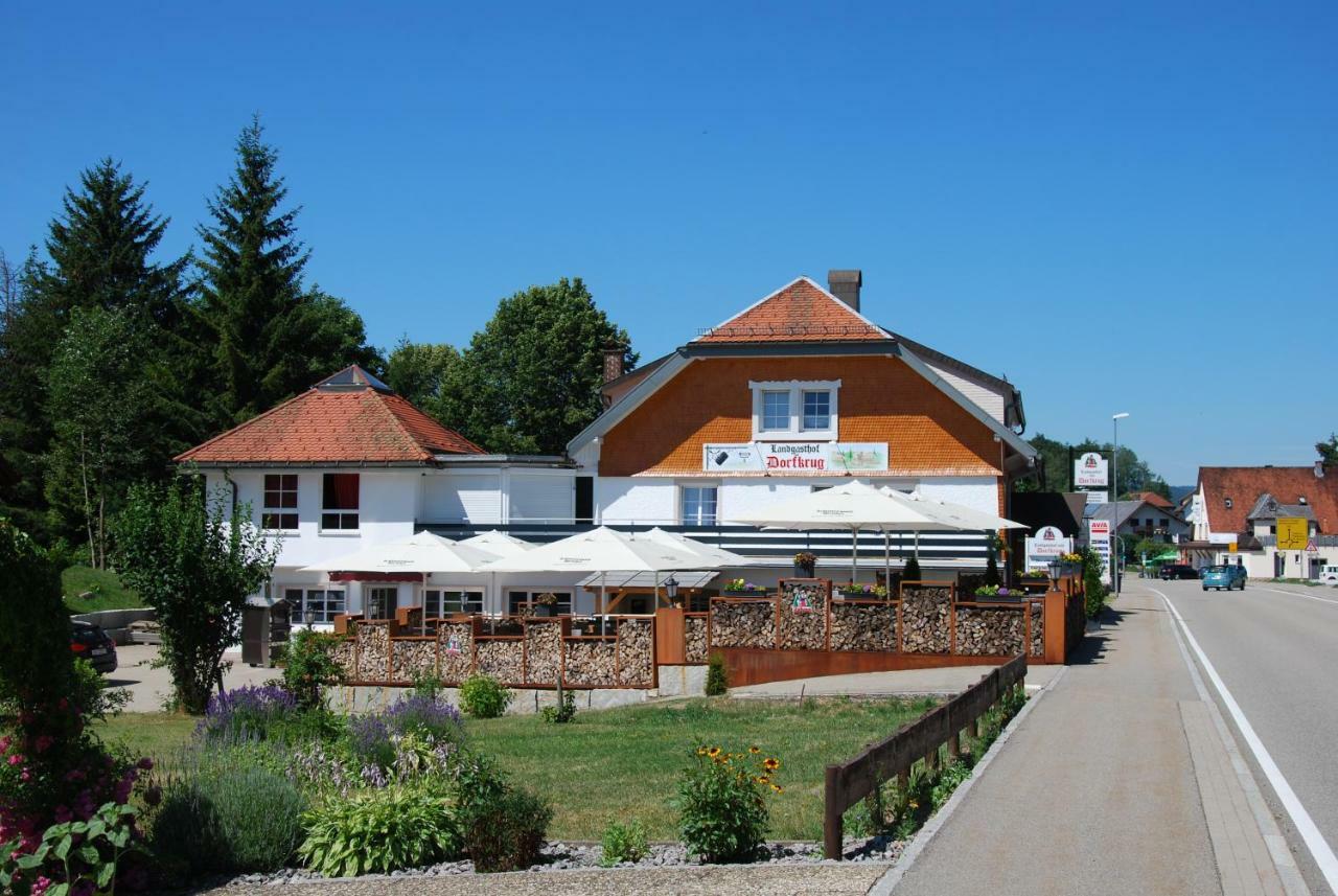 Landgasthof Zum Dorfkrug Haeusern Exterior photo